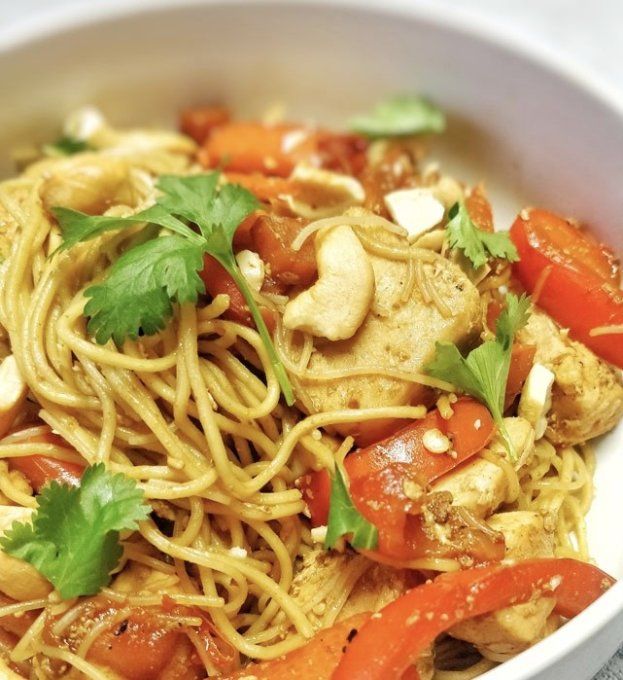 Nouilles sautées au poulet